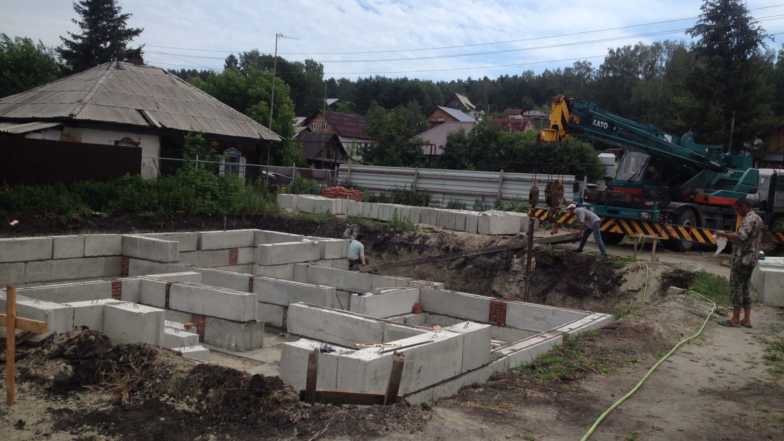 Строительство фундамента для частного дома в Новосибирске